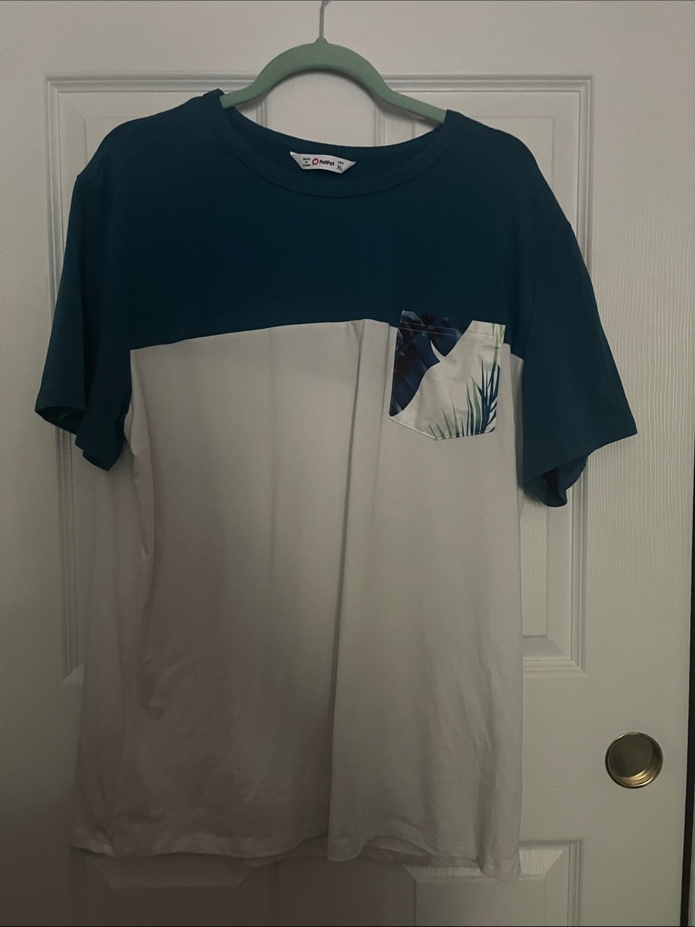 Men XL PatPat Colorblock Pocket Dress - Teal and White